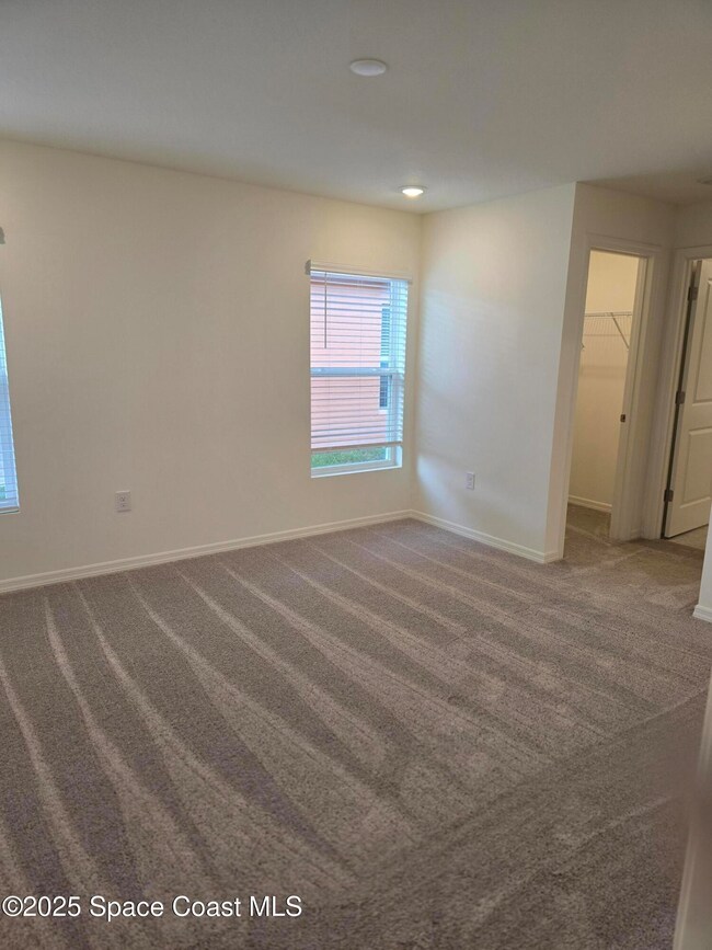 561 Richmond Cir SW, Palm Bay, FL 32908 - photo 5