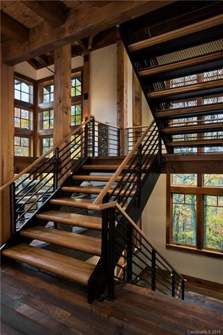 528 Watershed Way - Interior - Staircase