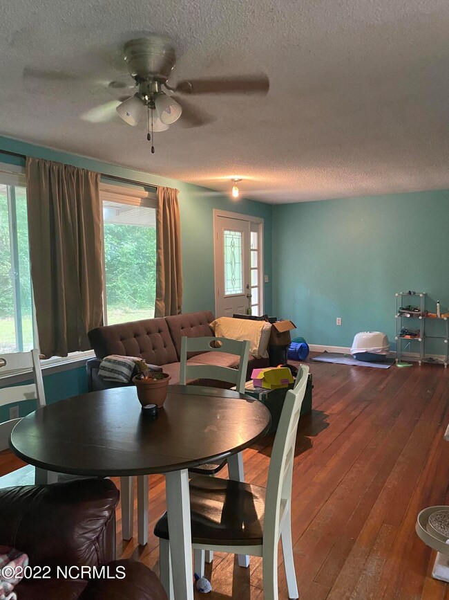 Formal living/dining