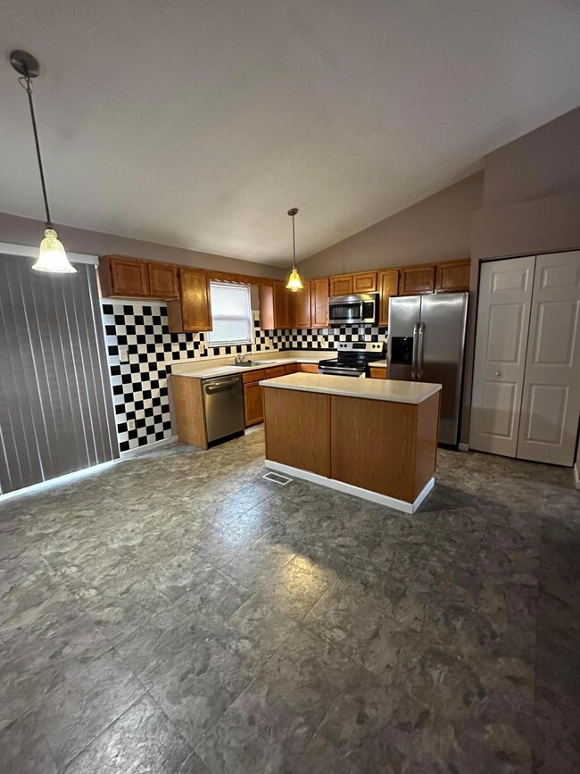 Eat In Kitchen