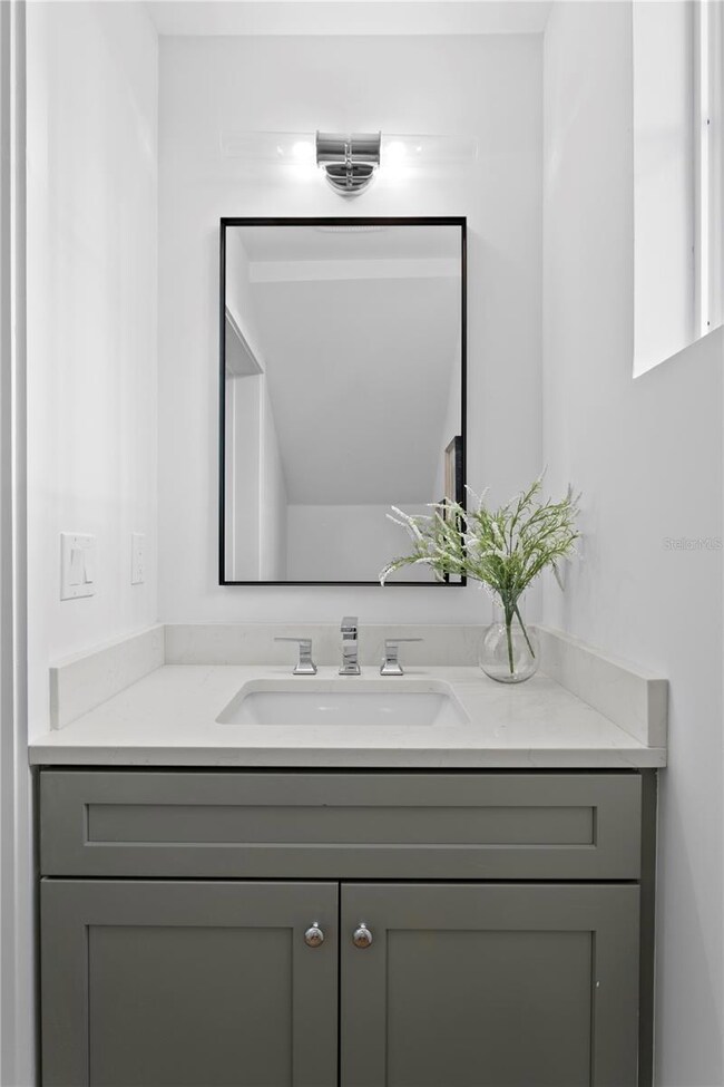 450 Gilman Place N, Saint Petersburg, FL 33716 - photo 6