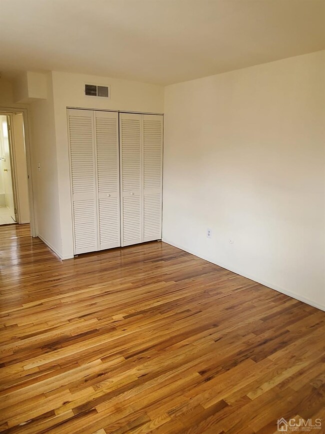 161 Evergreen Rd unit 8B, Edison, NJ 08837 - photo 7