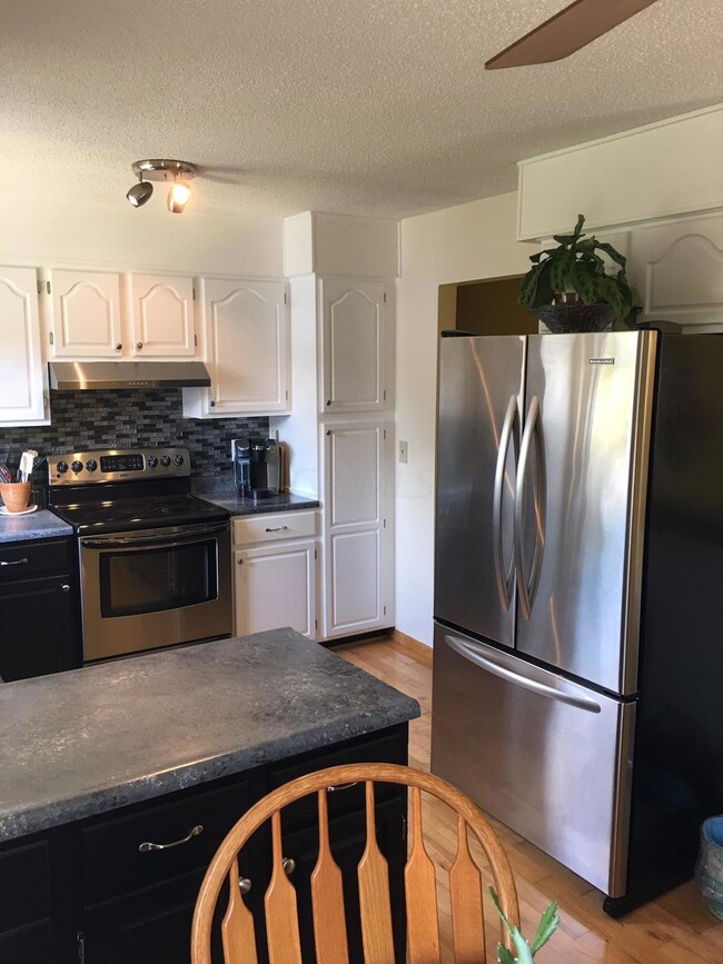 Kitchen.Glenshaw.8.2.19.235
