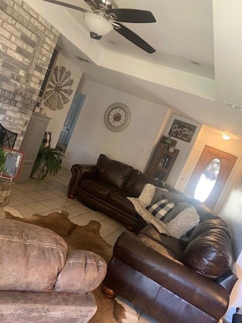 214 Guinevere Dr, Weatherford, TX 76086 - photo 3