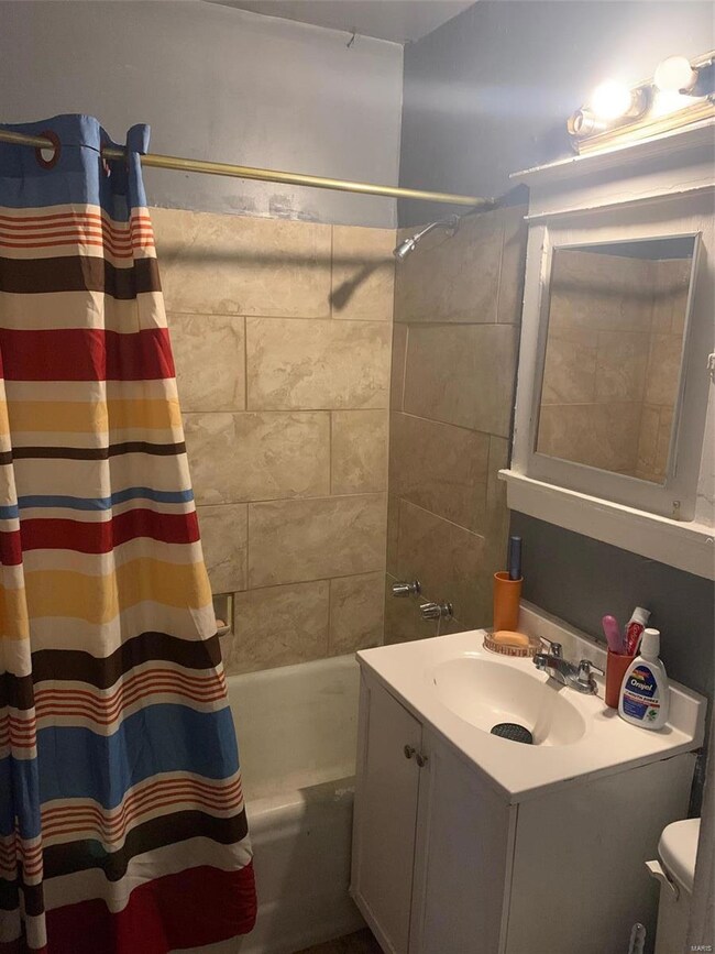 3919 N Euclid Ave, Saint Louis, MO 63115 - photo 6