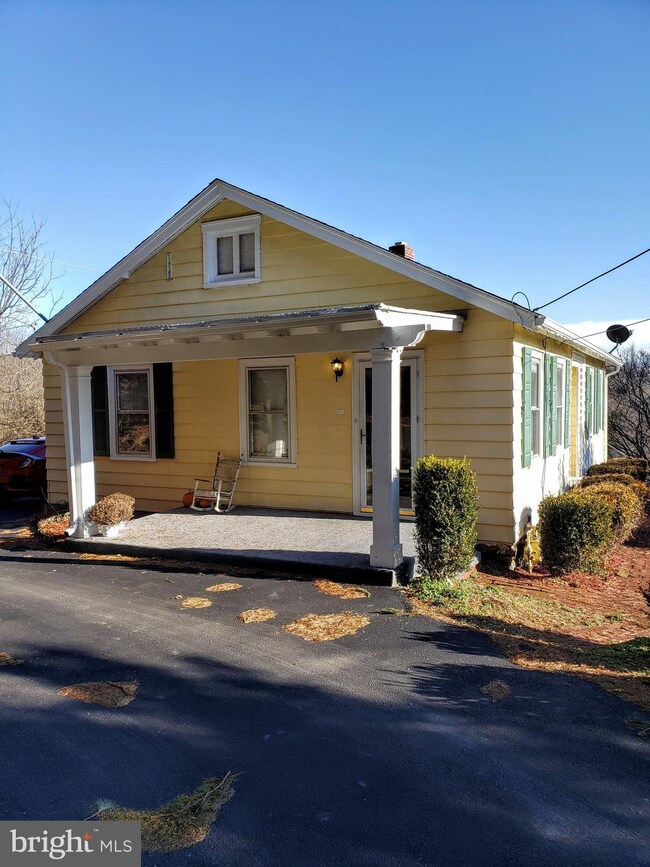 101 Hayward Heights, Glen Rock, PA 17327 - photo 2