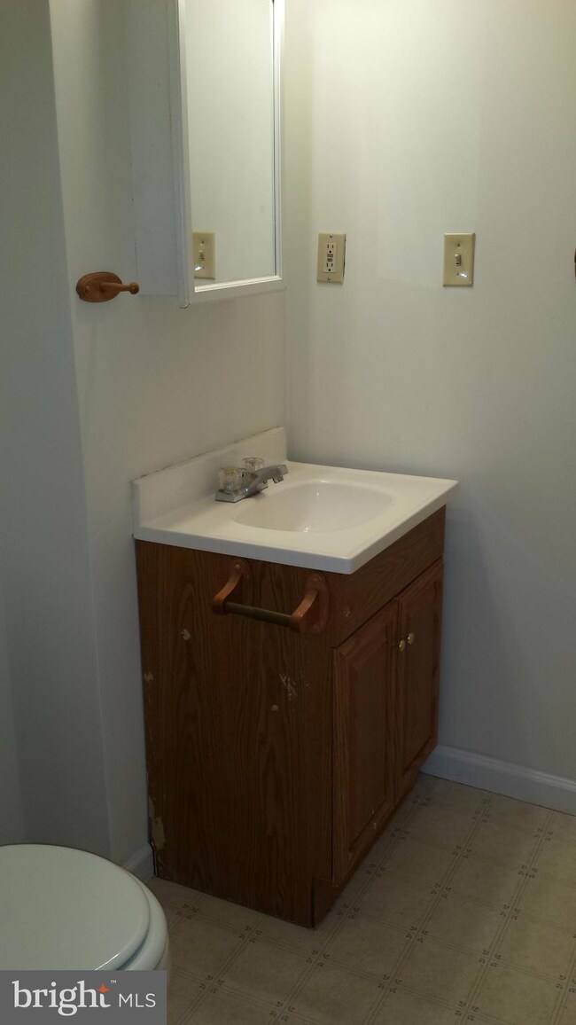 2005 Winslow Ct, Woodbridge, VA 22191 - photo 7