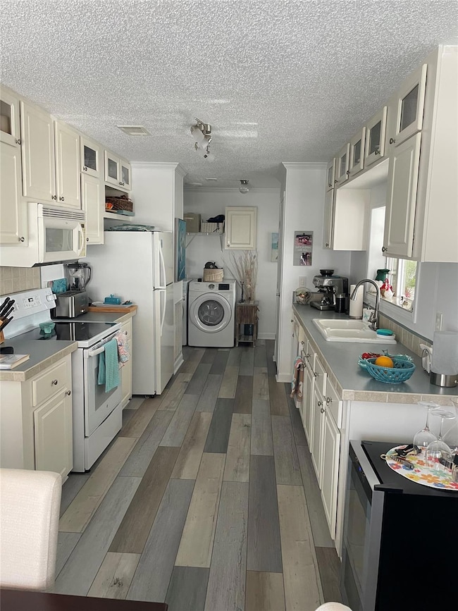 8640 SW 16th Ct, Davie, FL 33324 - photo 6