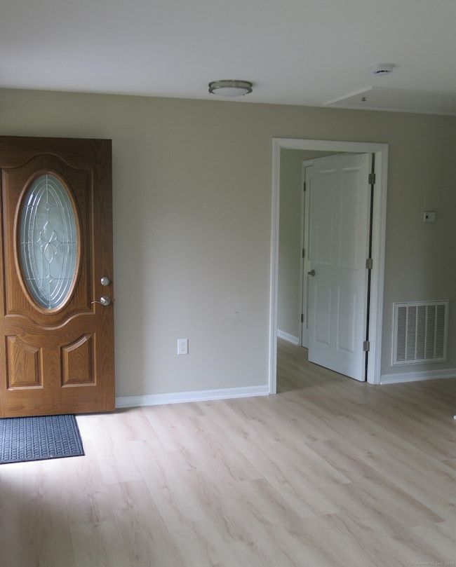 115 Sillimanville Rd, Moodus, CT 06469 - photo 3