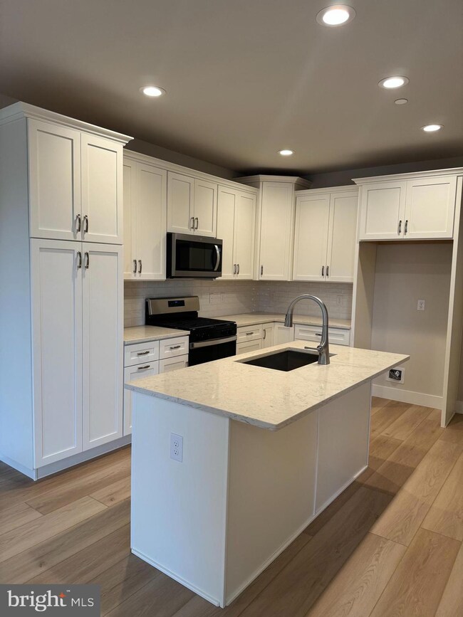 705 Brewster Aly, King of Prussia, PA 19406 - photo 3