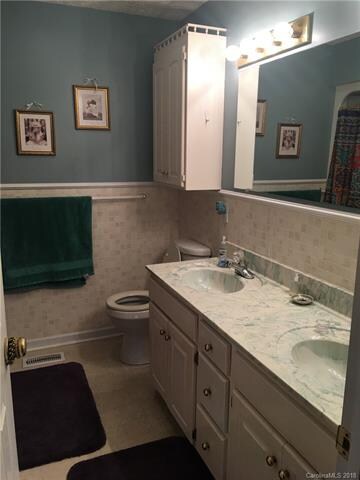 234 Chestnut Ln, Statesville, NC 28625 - photo 3