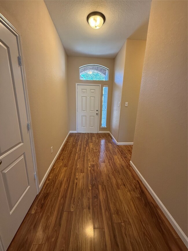 6605 Blue Hollow Ln, Dickinson, TX 77539 - photo 5