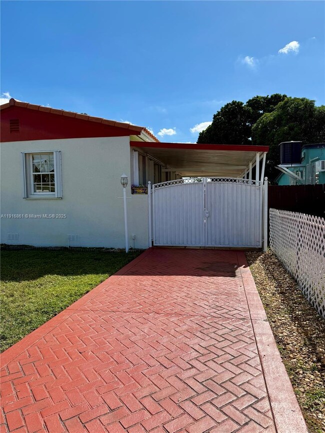 174 E 41st St, Hialeah, FL 33013 - photo 5
