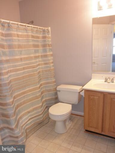 14215 Medwick Rd, Upper Marlboro, MD 20774 - photo 5