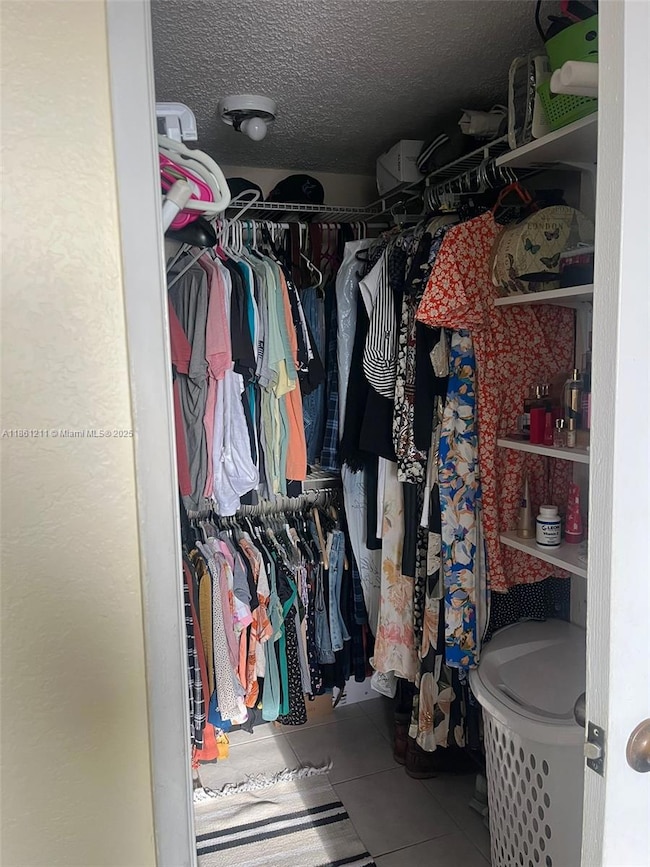 Lake Condominium unit 502, Hialeah, FL 33016 - photo 2