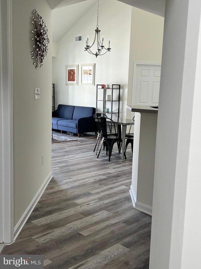 21216 Mcfadden Square unit 407, Sterling, VA 20165 - photo 4