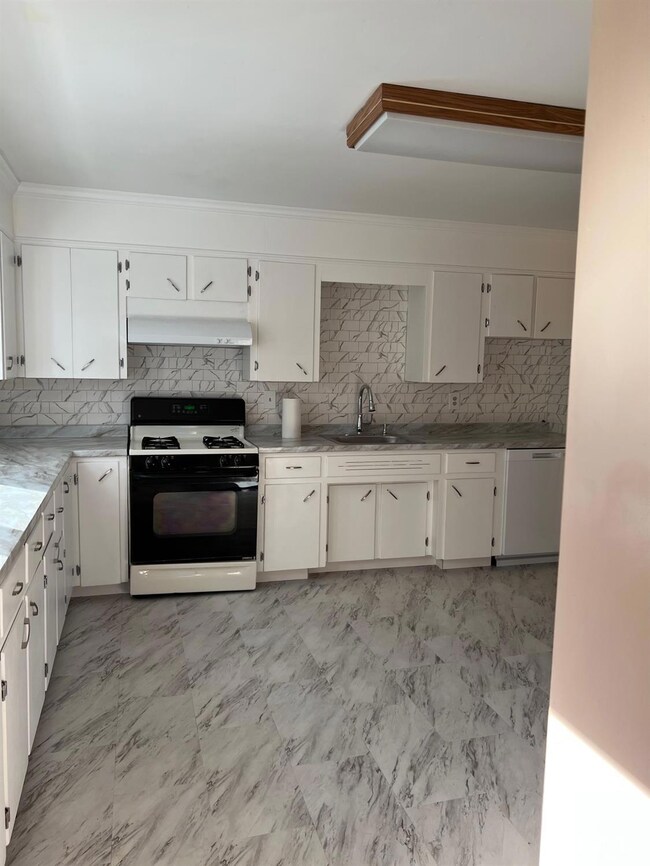 543 Texas Rd, Old Bridge, NJ 08857 - photo 6