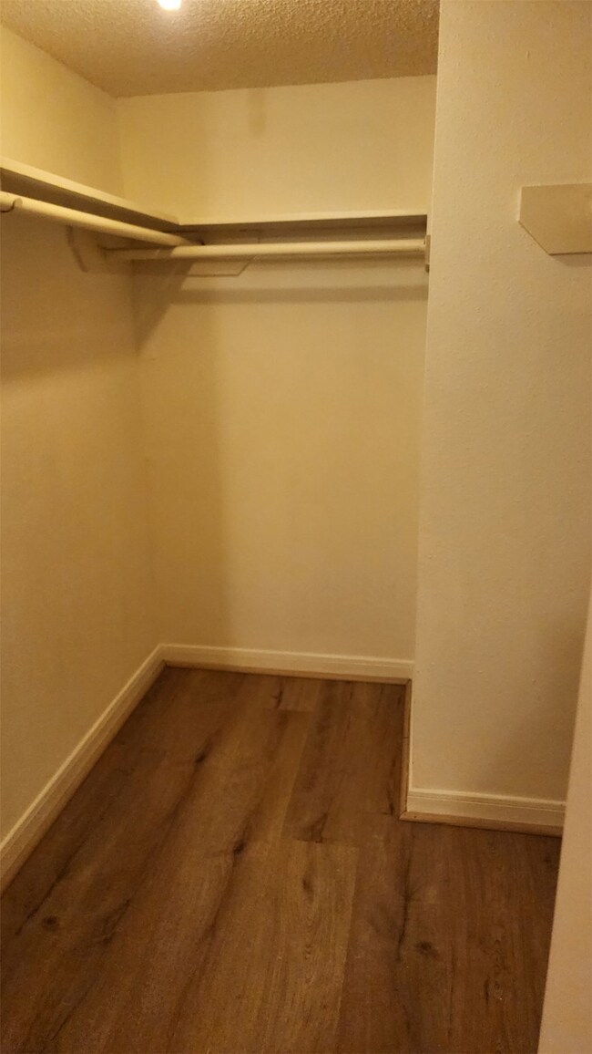 2750 Holly Hall St unit 101, Houston, TX 77054 - photo 5