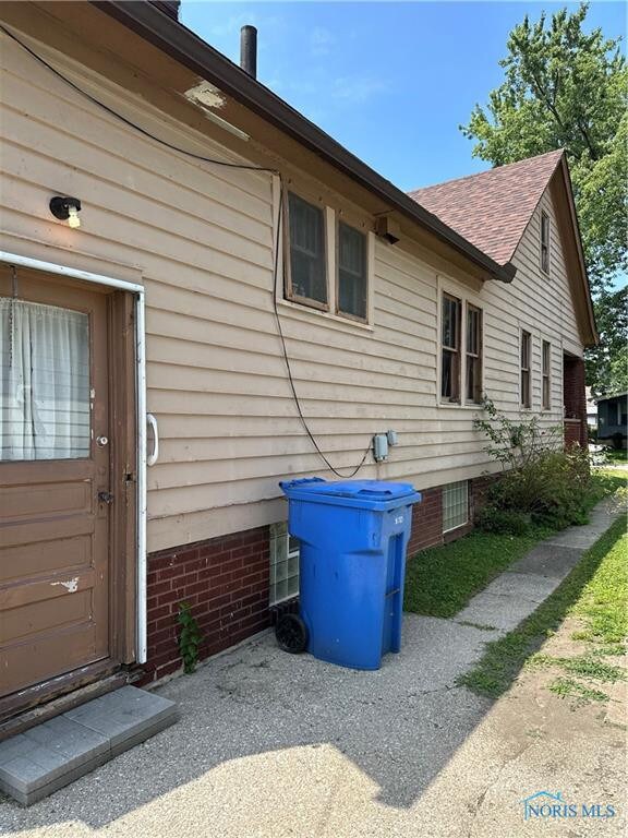 3010 118th St, Toledo, OH 43611 - photo 2