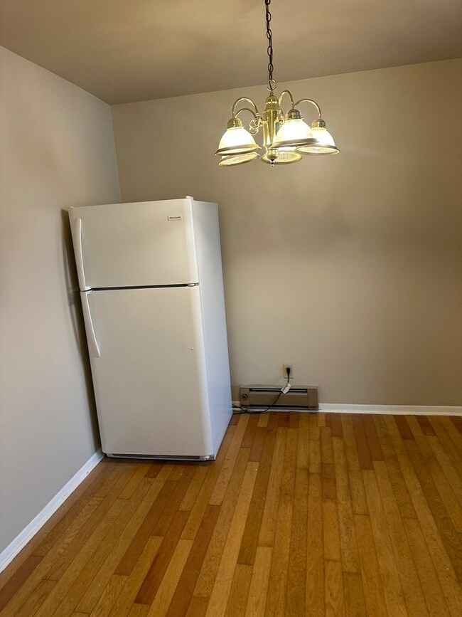 1015 N Farnsworth Ave unit J, Aurora, IL 60505 - photo 4