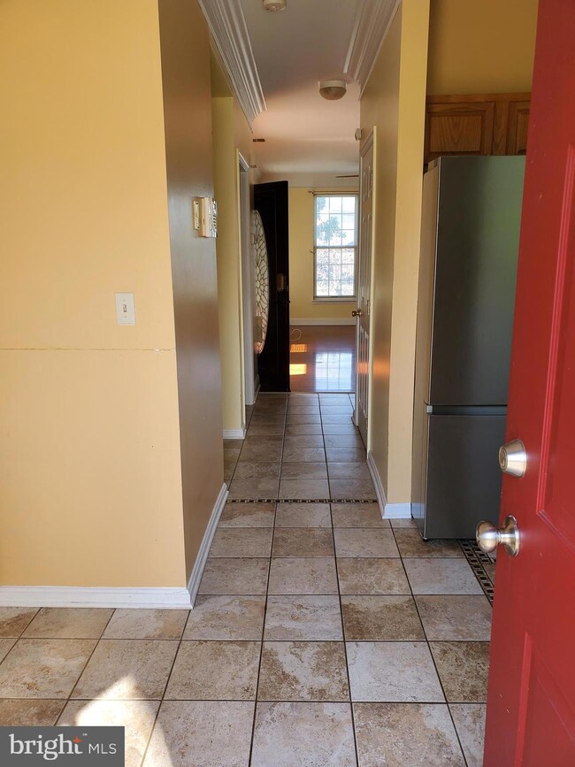 921 E 25th St, Wilmington, DE 19802 - photo 2