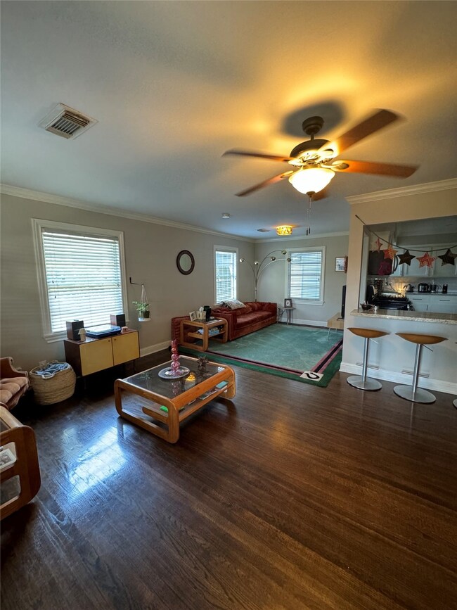 1902 Tabor St, Houston, TX 77009 - photo 5