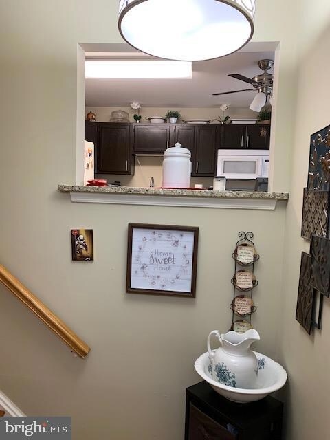 13027 Silver Maple Ct, Bowie, MD 20715 - photo 4