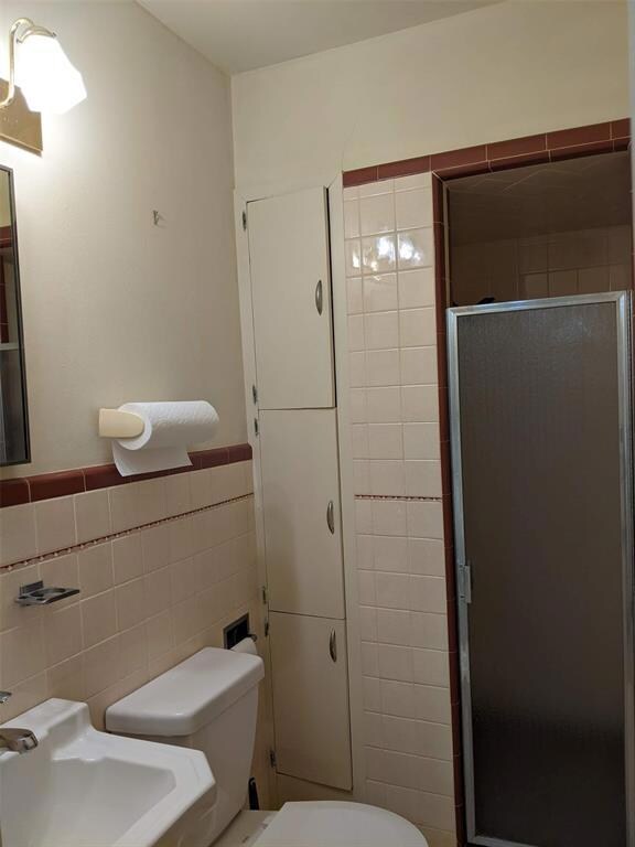 103 S Lane St, Decatur, TX 76234 - photo 5