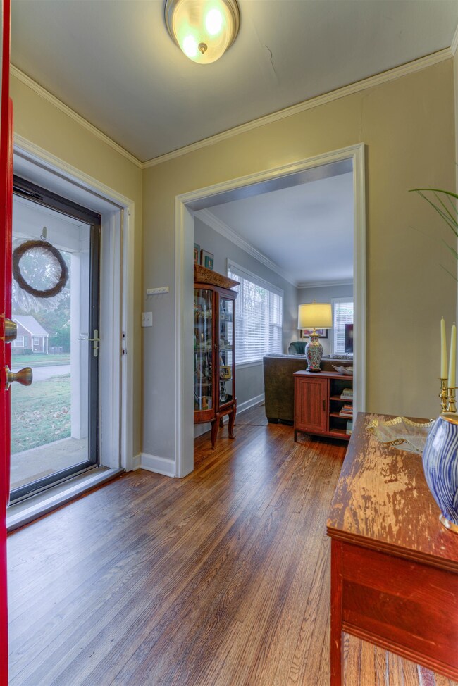 3645 Autumn Ave, Memphis, TN 38122 - photo 3