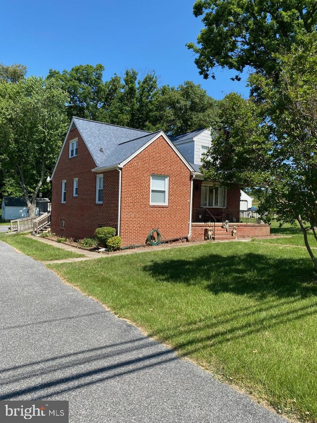 7662 Gum Spring Rd, Rosedale, MD 21237 - photo 7