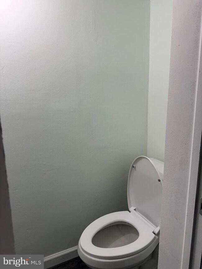 4563 Tudor St, Philadelphia, PA 19136 - photo 6