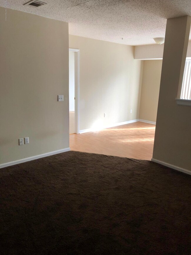 812 Schley Ave unit 12, Toms River, NJ 08755 - photo 7