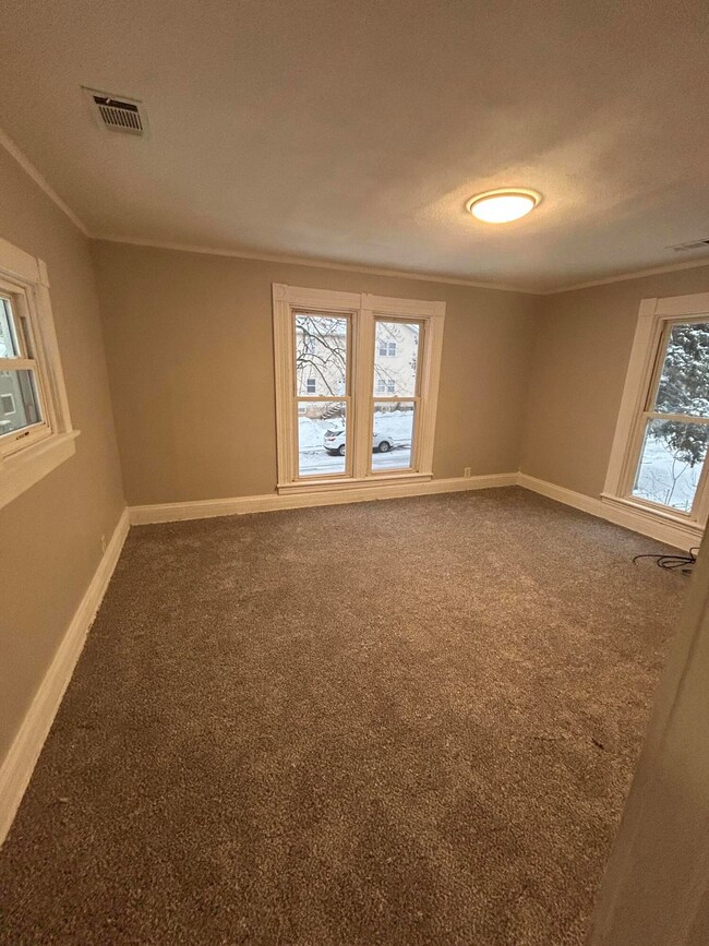 253 S Greenwich St unit 2, Valparaiso, IN 46383 - photo 6