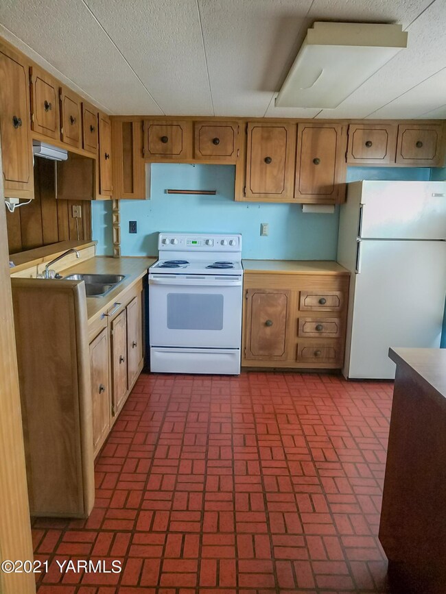 18 W Washington Ave unit 71, Yakima, WA 98903 - photo 3