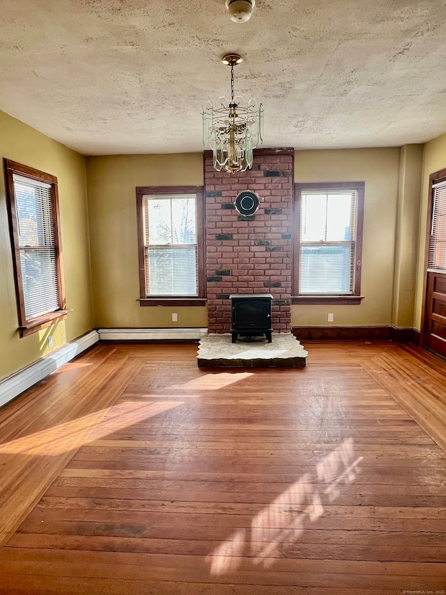 10 Russell St, Enfield, CT 06082 - photo 2