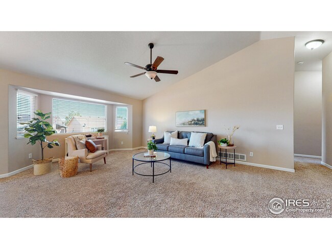 Spacious living room