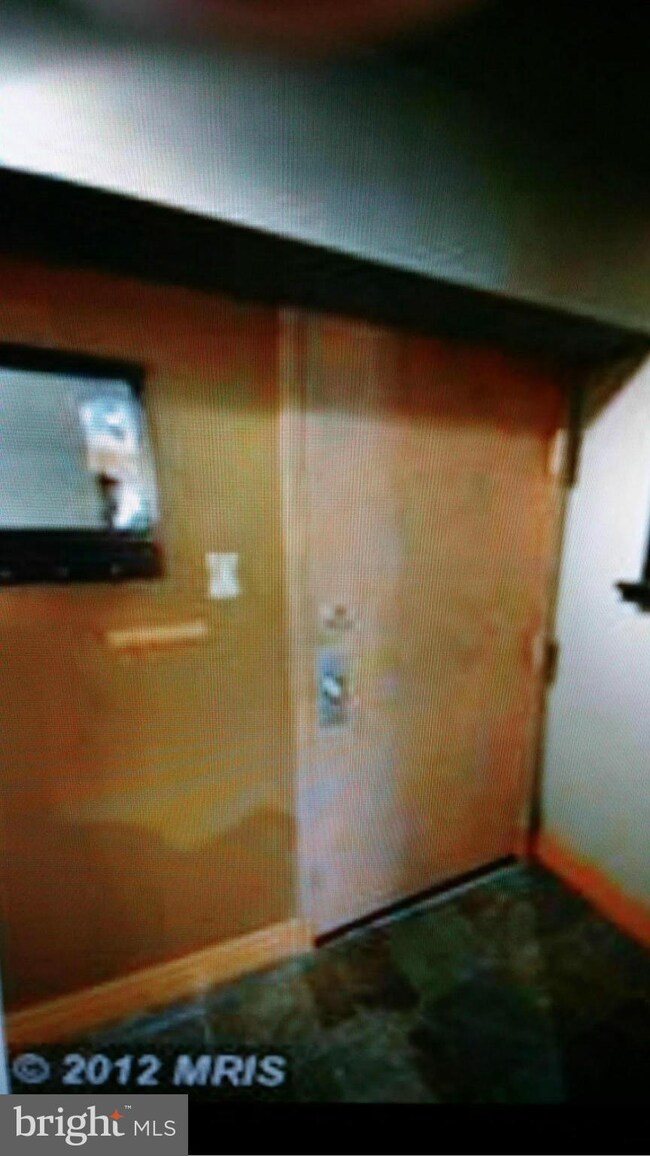 11607 Stoneview Square unit 2B, Reston, VA 20191 - photo 7