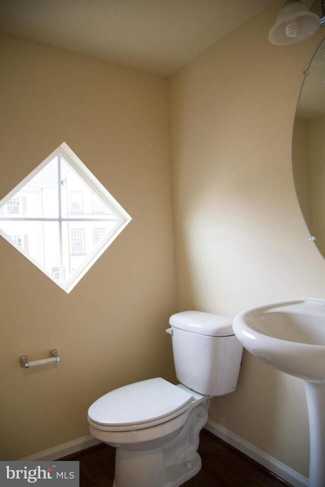 1070 Gretchen Ct, Stephenson, VA 22656 - photo 5