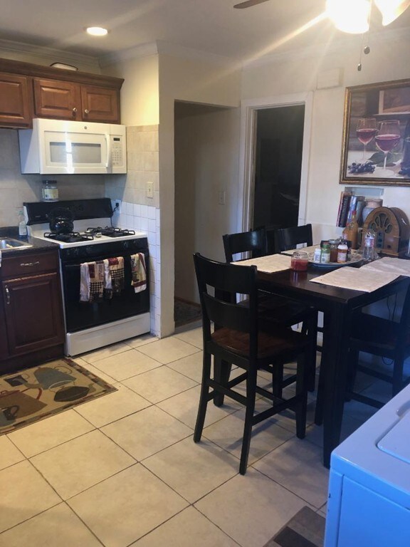 21 Bloomingdale St unit 1, Chelsea, MA 02150 - photo 2