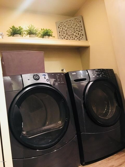 7777 E. Main Street # 164 - LAUNDRY