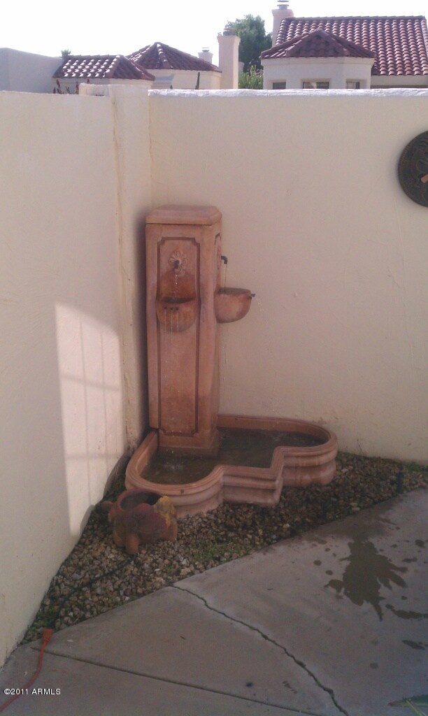 front fountain