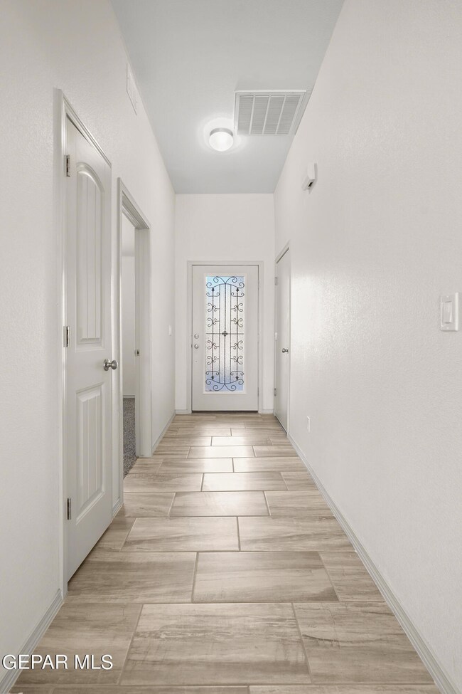 1017 Summer Lake St, El Paso, TX 79928 - photo 5