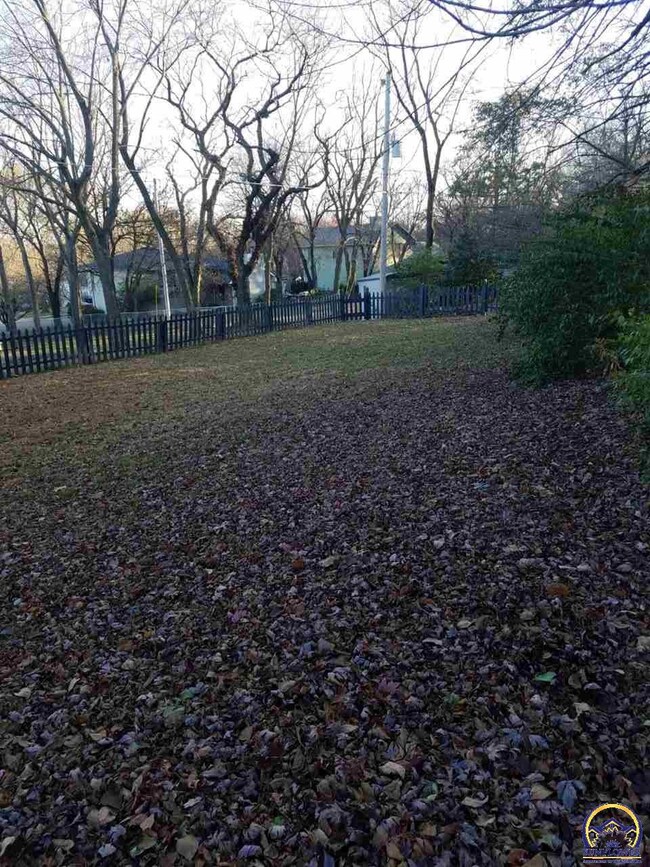 3544 SW Summerwood Rd, Topeka, KS 66614 - photo 6