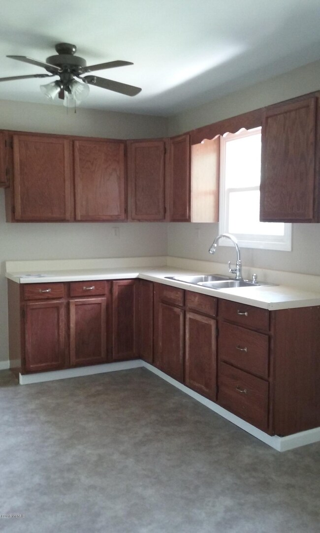 1250 Marsh Rd, Plainwell, MI 49080 - photo 7