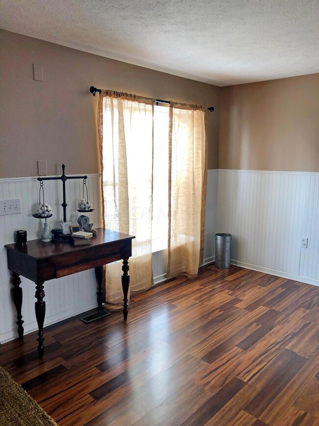 6572 Crab Apple Dr, Canal Winchester, OH 43110 - photo 4