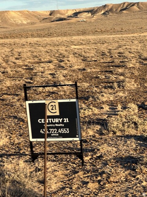 Exterior view of a mountain backdrop