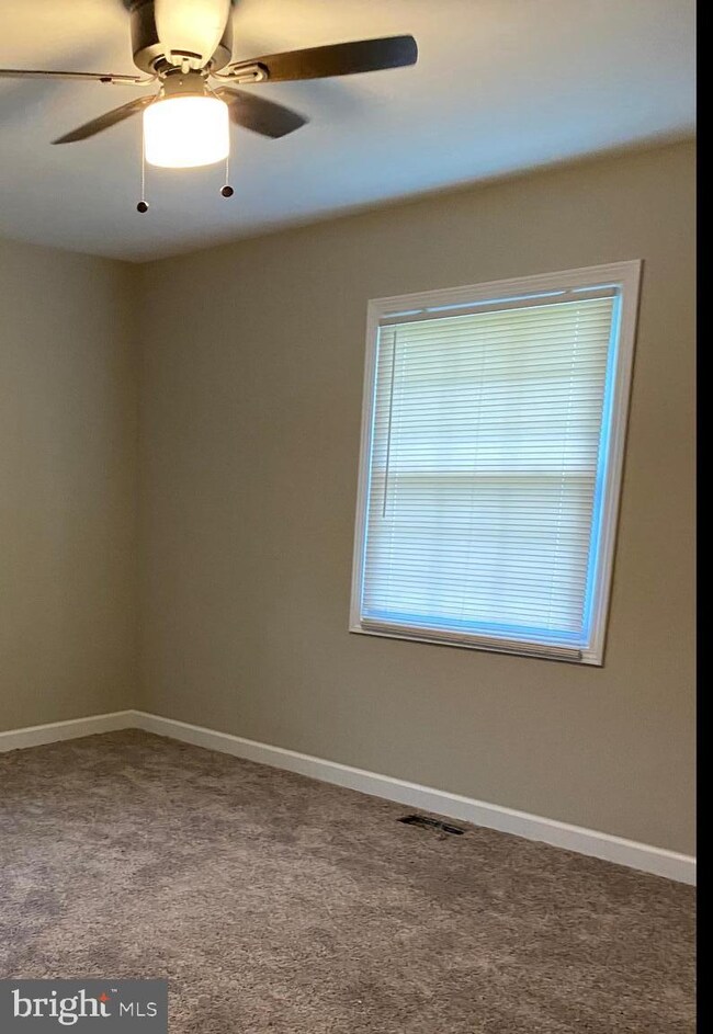 42 Chalford Ln, Willingboro, NJ 08046 - photo 2