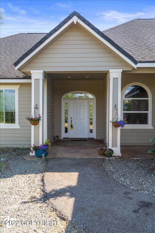 02-Front Exterior_DMD_7337