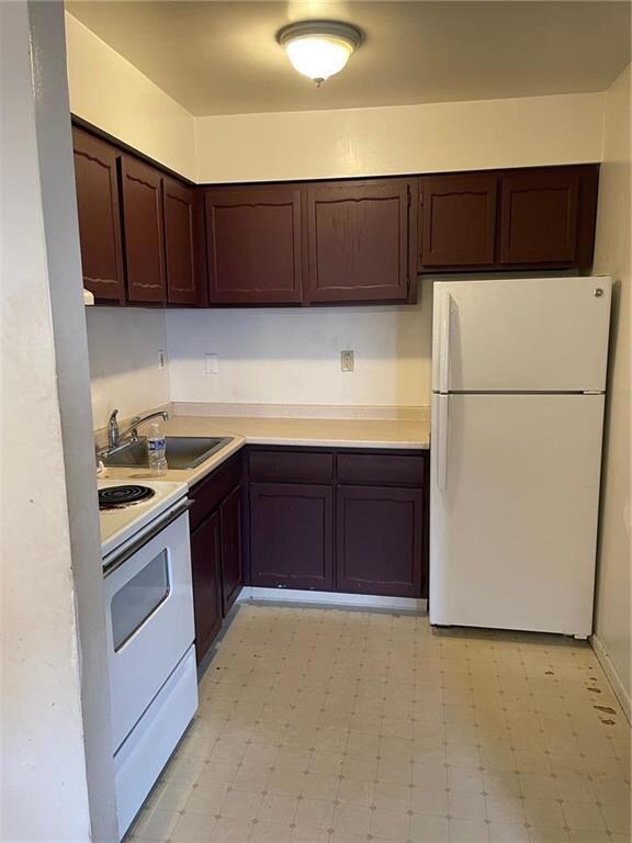 105 S 7th St unit 2, Emmaus, PA 18049 - photo 2