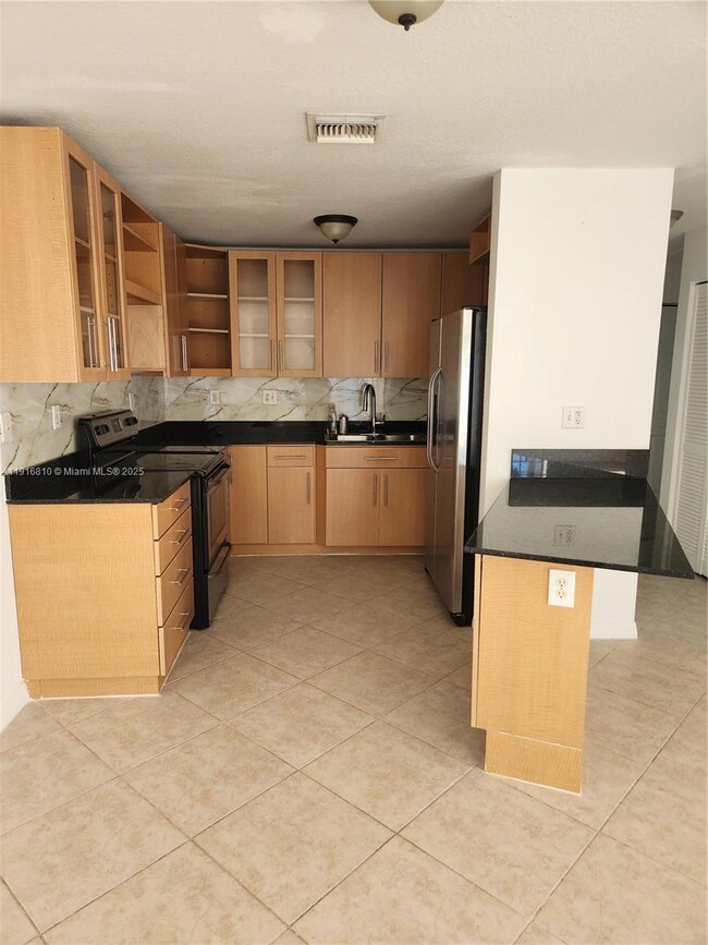 13822 SW 256th St, Homestead, FL 33032 - photo 4